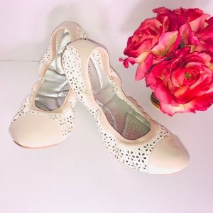 DEXFLEX COMFORT Perforated Nude Flats